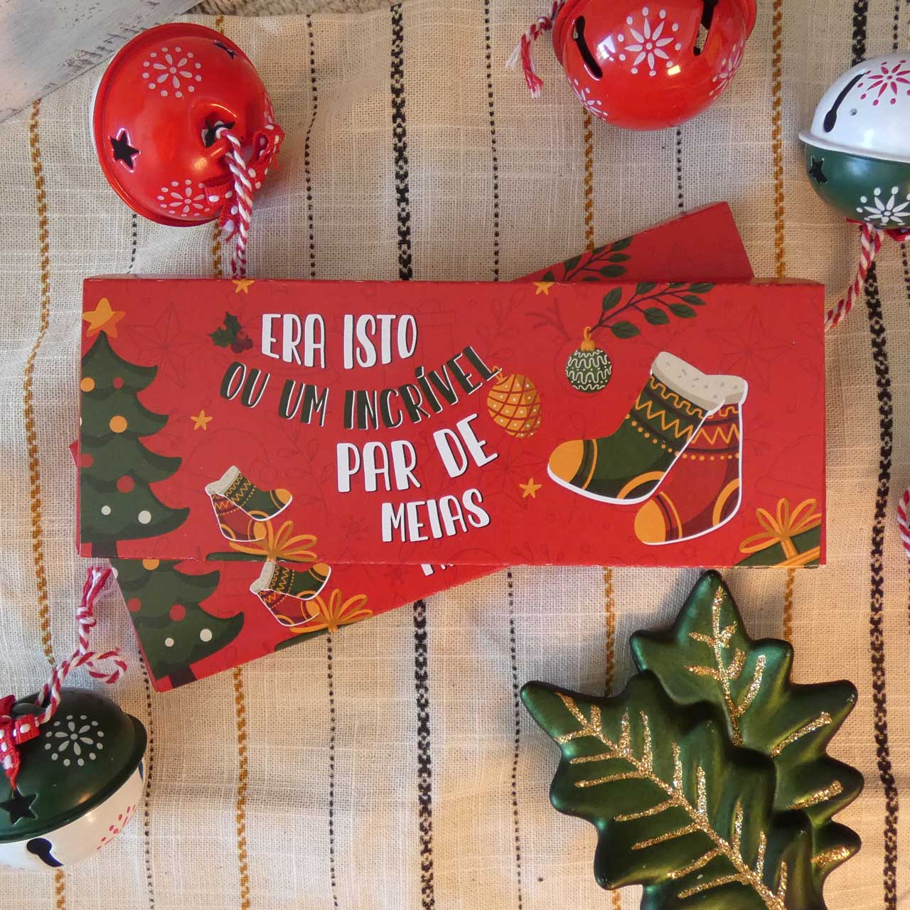 tablete-natal-2025-par-de-meias-1-web